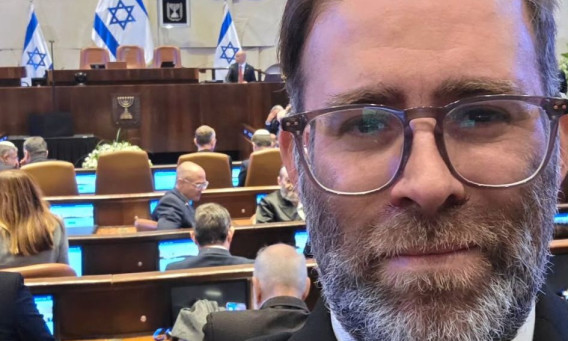 אורן חזן בכנסת (צילום: אינסטגרם)