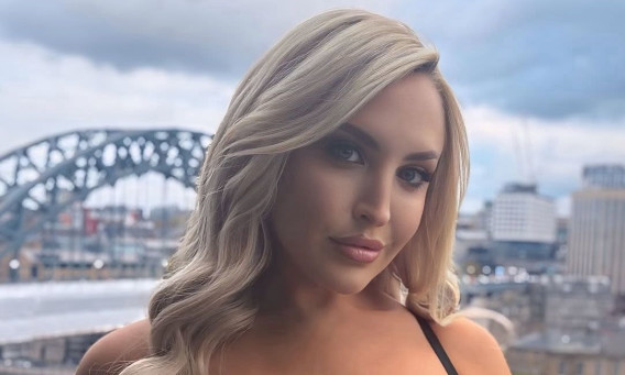 אמה לואיז ג'ונס