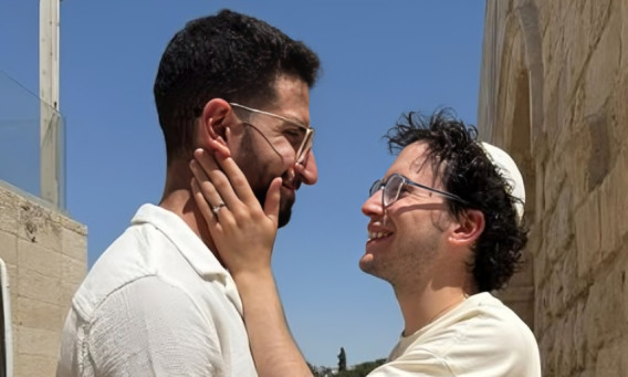 שחר טבוך ובן זוגו (צילום: צילום מסך אינסטגרם)