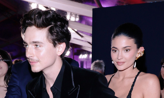 קיילי ג'נר וטימות'י שאלאמה (צילום:  Ernesto Ruscio/Getty Images)