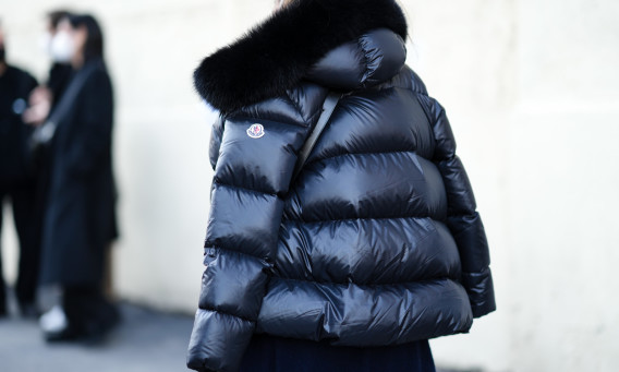 מעיל של מונקלר (צילום: GettyImages, Edward Berthelot/Getty Images)