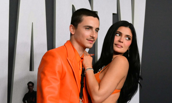 קיילי ג'נר וטימותי שאלאמה (צילום: Frederic J. Brown / AFP via Getty Images)