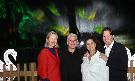 קלאוס מארק, ענת וסיון פרג' ומרי מארק (צילום: סאן פרג')