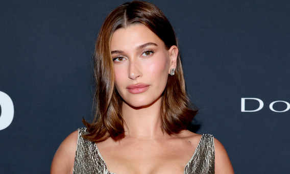 היילי ביבר (צילום: Amy Sussman/Getty Images)