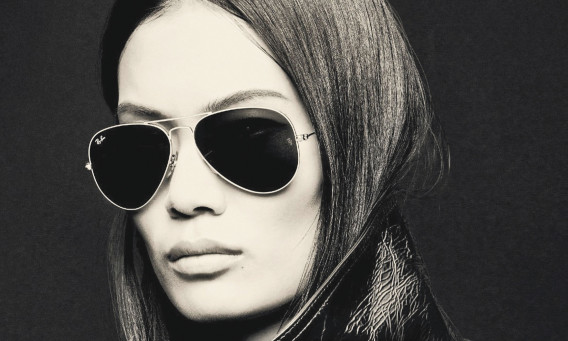 רייבאן, משקפי שמש בטרנד טייסים (צילום: יח"צ)