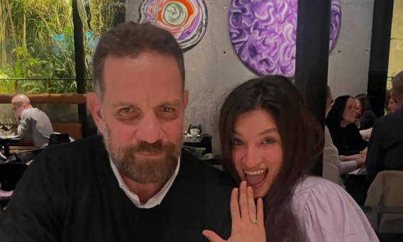 מיקי לאון ואשתו לעתיד אלינה