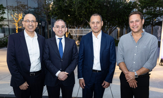 רז קינסטליך, אייל בן סימון, ישראל אוזן ובני גבאי  (צילום: לנס הפקות)