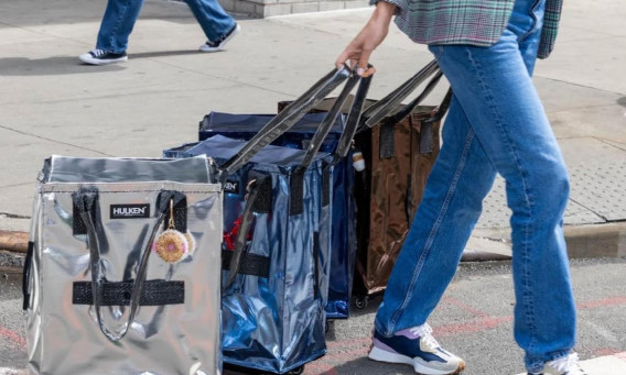 Hulken ברחובות ניו יורק (צילום: אינסטגרם hulkenbag)