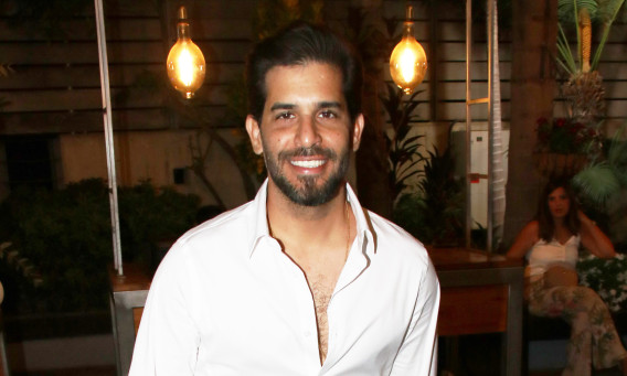 פאר טסי בא לחגוג