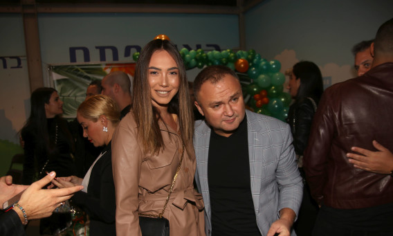 ניקול רזניקוב, סמיון גרפמן