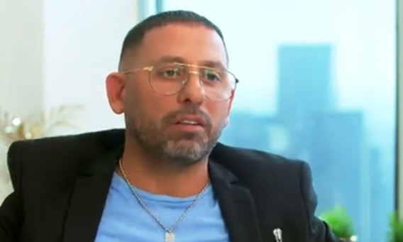 אשר בן עוז ב"חשיפה" (צילום: צילום מסך מתוך קשת 12)