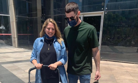 חיים אתגר ואשתו ענבל