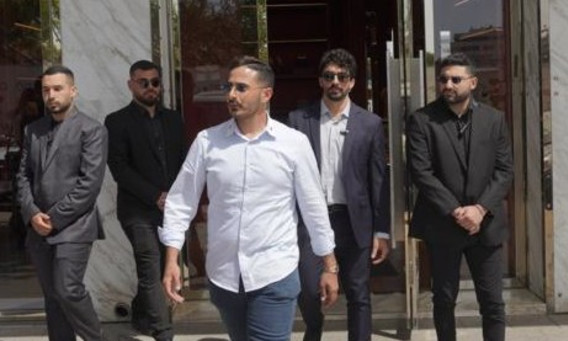 סיימון לבייב