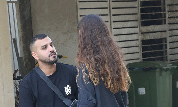 איתי לוי ואלמונית