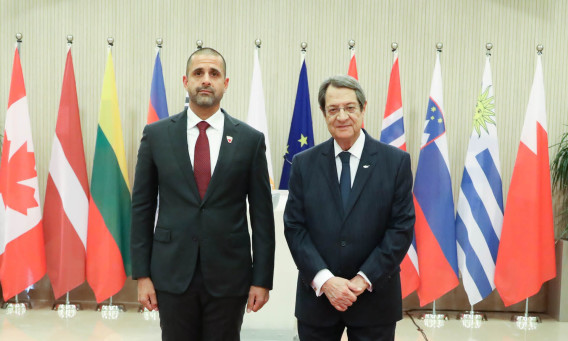 ניקוס כריסטודולידיס וח'אלד יוסף אל-ג'אהלמה