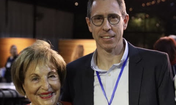 טל בסכס, רעיה שטראוס