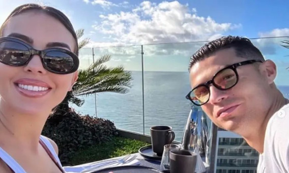 כריסטיאנו רונאלדו לצד ג'ורג'ינה