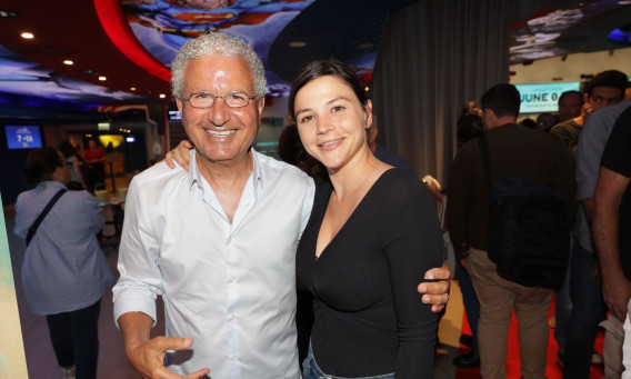 ג'וי ריגר, משה אדרי