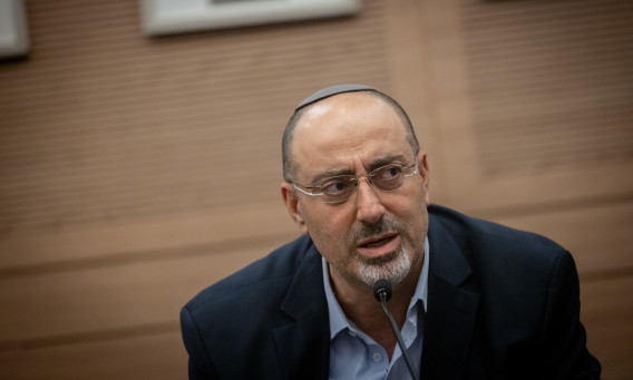 ניסים ואטורי