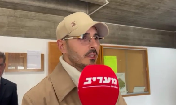 סיימון לבייב בבית המשפט (צילום: מעריב אונליין)