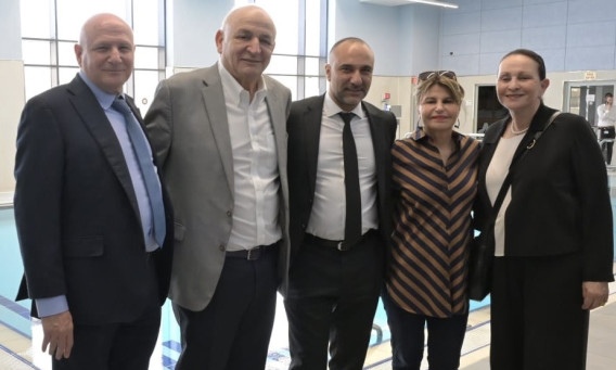 חיה תשובה, דליה איציק, יוסי אבו, יצחק תשובה ויורם וייס (צילום: אבי אוחיון)