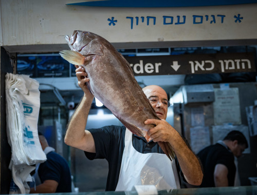 שוק מחנה יהודה לקראת החגים(צילום: יונתן זינדל, פלאש 90)
