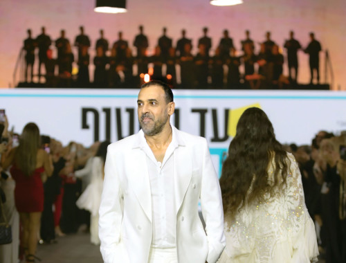 אלי שרעבי בתצוגת עד החטוף האחרון(צילום: עמרי רוזנגרט)
