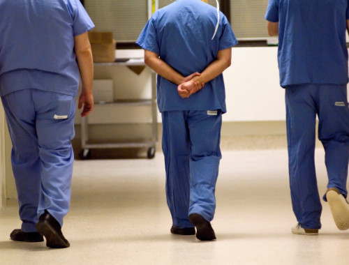 תושב חדרה נעצר בחשד לתקיפת צוות רפואי בביה ח לניאדו מעריב