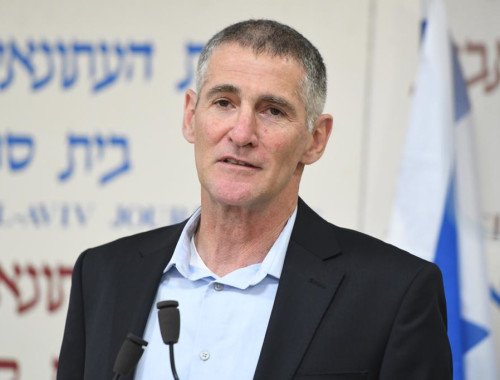 ×™××™×¨ ×'×•×œ×Ÿ ×¦×¨×™×š ×œ×—×©×•×' ×× ×™ ×©×ž××œ ×•×œ× ×ž×ª×'×™×™×© ×'×–×