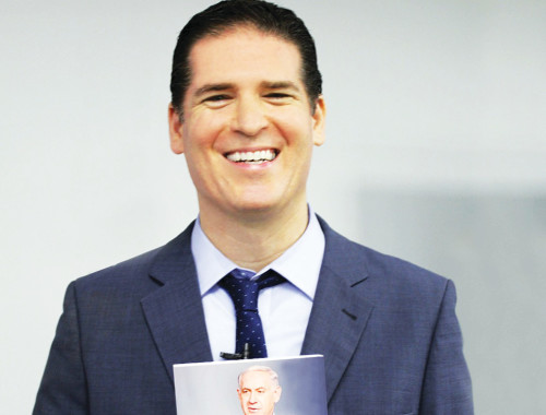 סודות השיווק של ביבי": הסופר שמפצח את כל הטריקים של "הקוסם" | מעריב