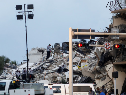 picture קריסת הבניין במיאמי https www maariv co il news israel article 849275