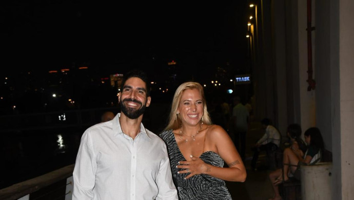 רינת כץ וגיא דלאל בחתונה של קטיה וליאור (צילום: אביב חופי)