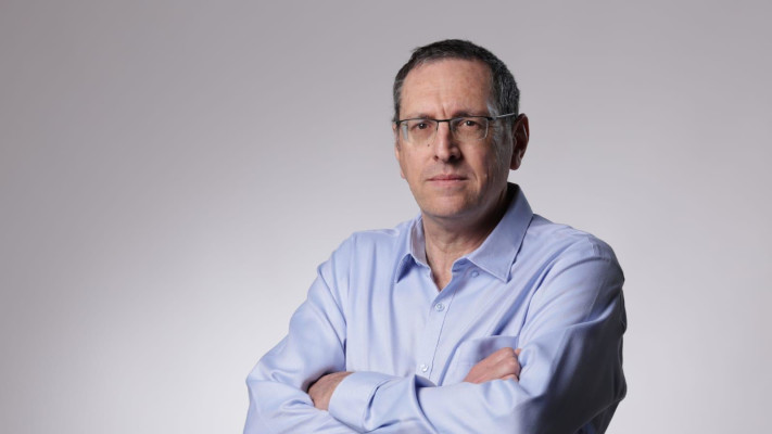 עמית בירמן, מנכ''ל קבוצת שיכון ובינוי (צילום: עומר סומך)