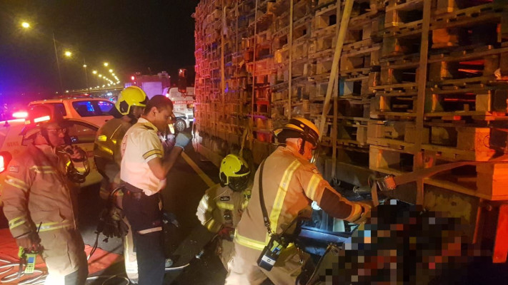 זירת התאונה בכביש 6 (צילום: תיעוד מבצעי מד''א)