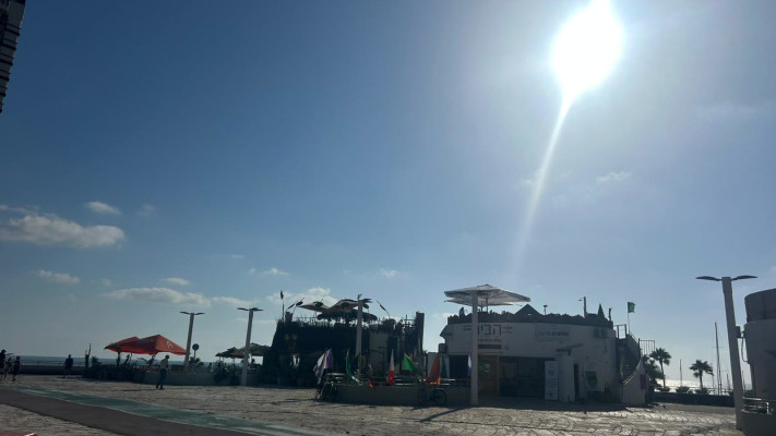 ''תפאורה לעיר רפאים''. כיכר אתרים (צילום: מאיה כהן)