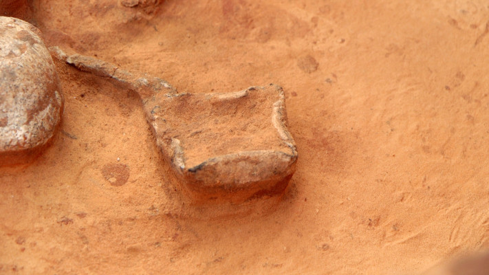 נר שמן כפי שהתגלה באתר