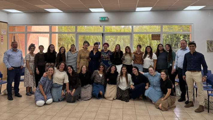 חברי השירות הלאומי האזרחי בסיור בצפון