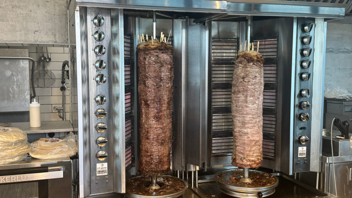 שווארמה רזניק ברמת ישי