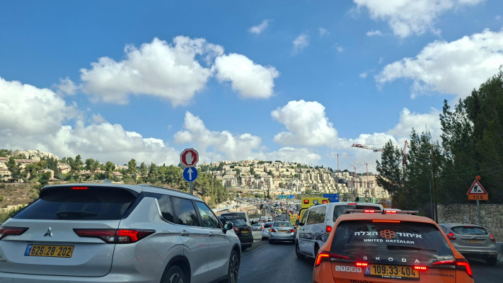 עומסי תנועה בירושלים (למצולמים אין קשר לכתבה)