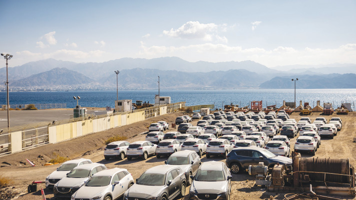 מגרש מכוניות