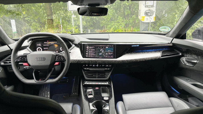 האאודי החדשה, מבט מבפנים