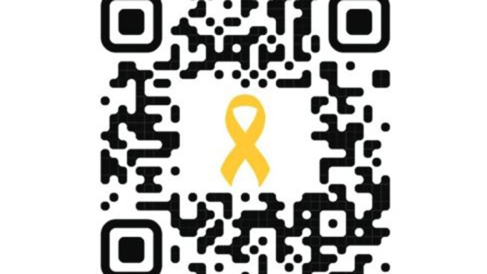 הברקוד שעונד ראש הממשלה נתניהו בנאומו באו״ם שמפנה לאתר הזוועות