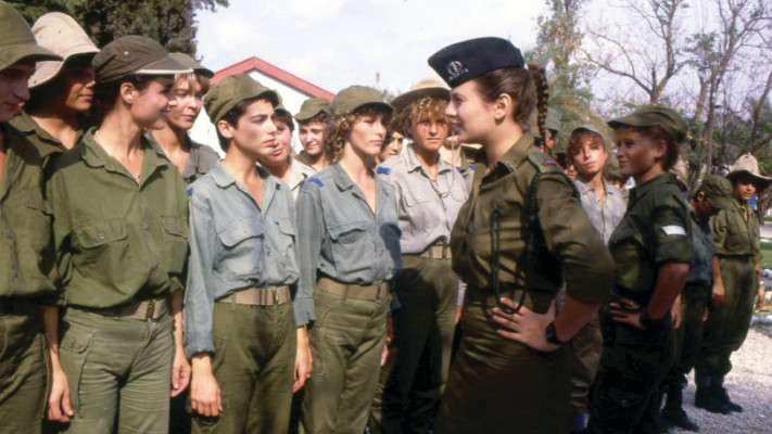 מתוך הסרט ''בנות'' 