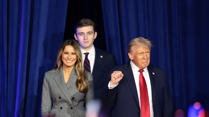 דונלד, מלניה ובארון טראמפ (צילום: Win McNamee/Getty Images)