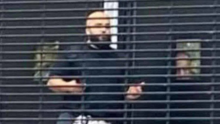 המחבל ג'יהאד אל-שאמי, רגע לפני הפיגוע בבית כנסת במנצ'סטר