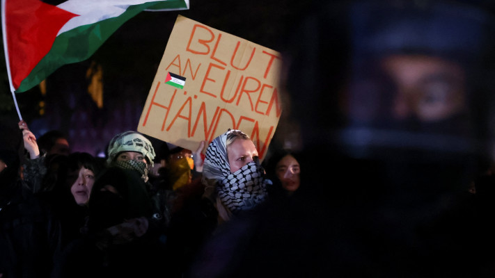 הפגנה פרו פלסטינית בברלין בשבעה באוקטובר 2025