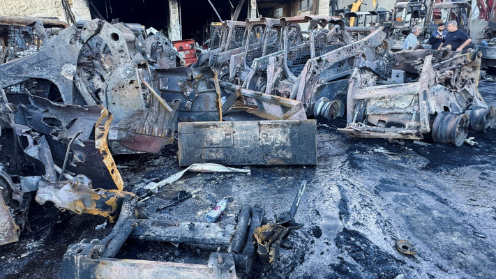 כלים הנדסיים של חיזבאללה שהותקפו בלבנון