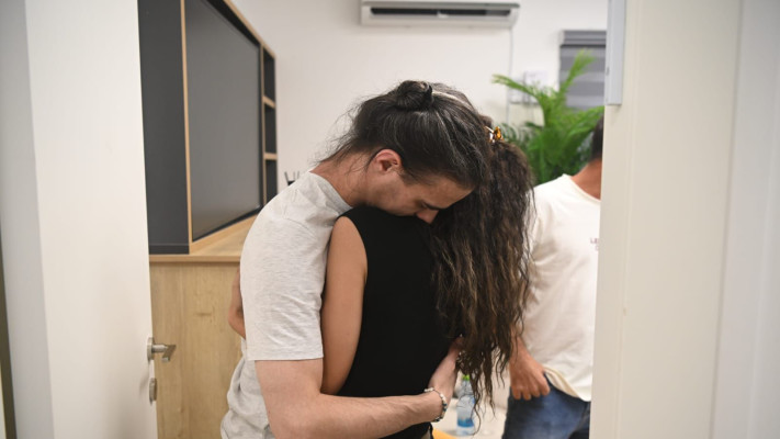 האיחוד של ארבל יהוד ואריאל קוניו