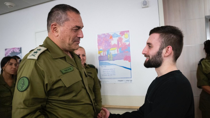 הרמטכ''ל אייל זמיר נפגש עם מתן אנגרסט