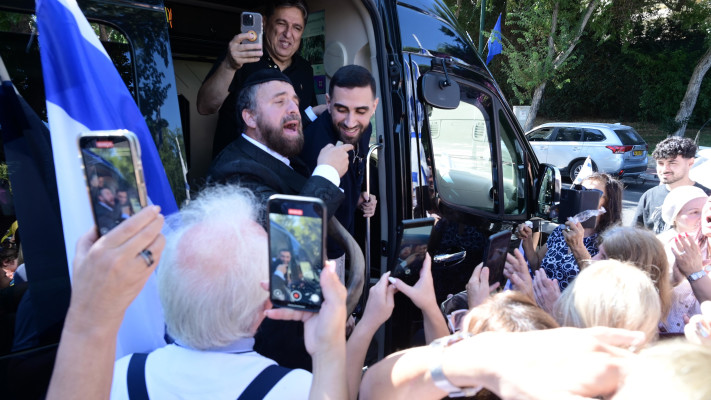 שגב כלפון חוזר הביתה